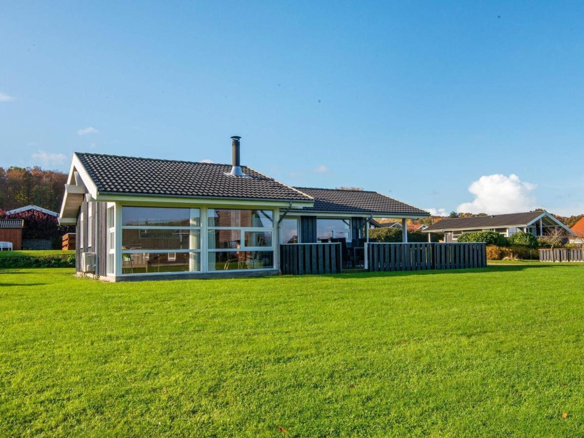 6 Person Holiday Home In Sj Lund Sjolund Kültér fotó