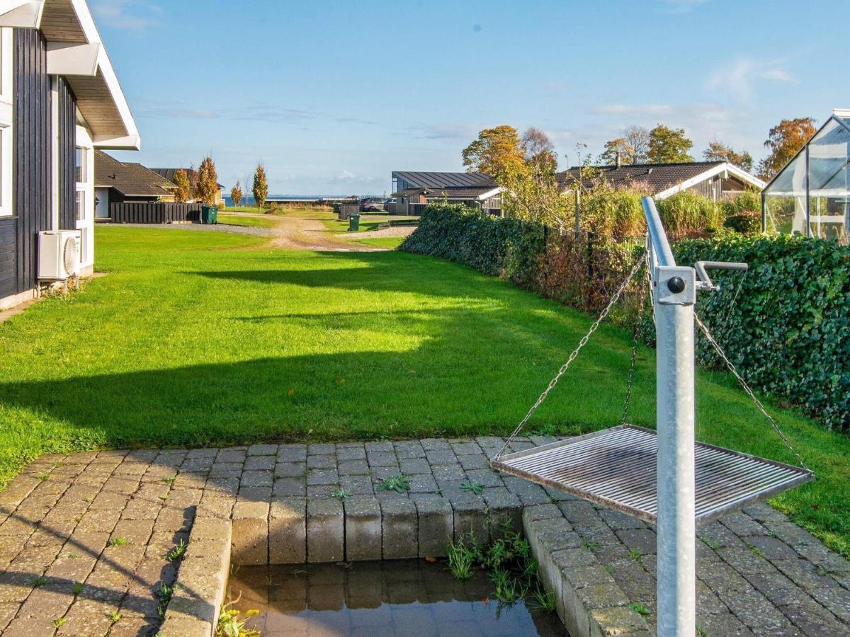 6 Person Holiday Home In Sj Lund Sjolund Kültér fotó