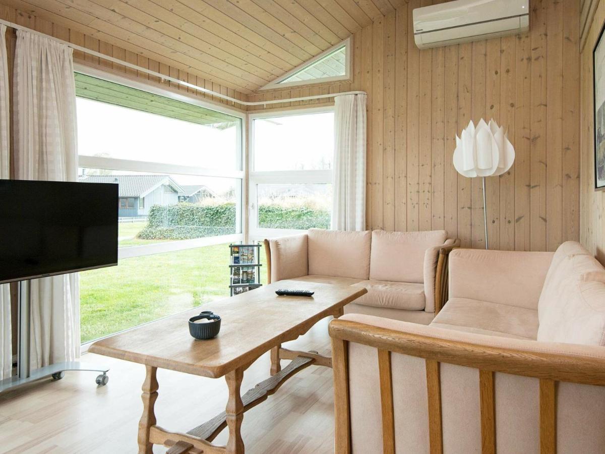 6 Person Holiday Home In Sj Lund Sjolund Kültér fotó