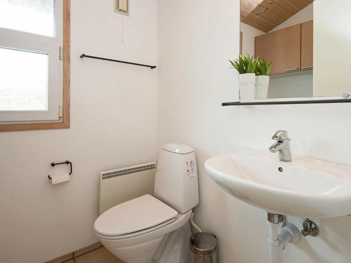 6 Person Holiday Home In Sj Lund Sjolund Kültér fotó